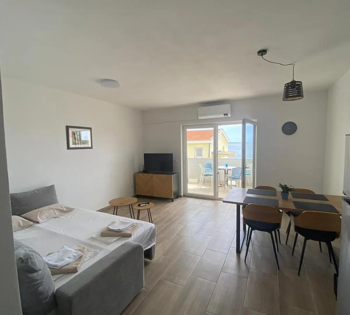Apartments Matosevic-Pag Pag Town 0*,  Croazia