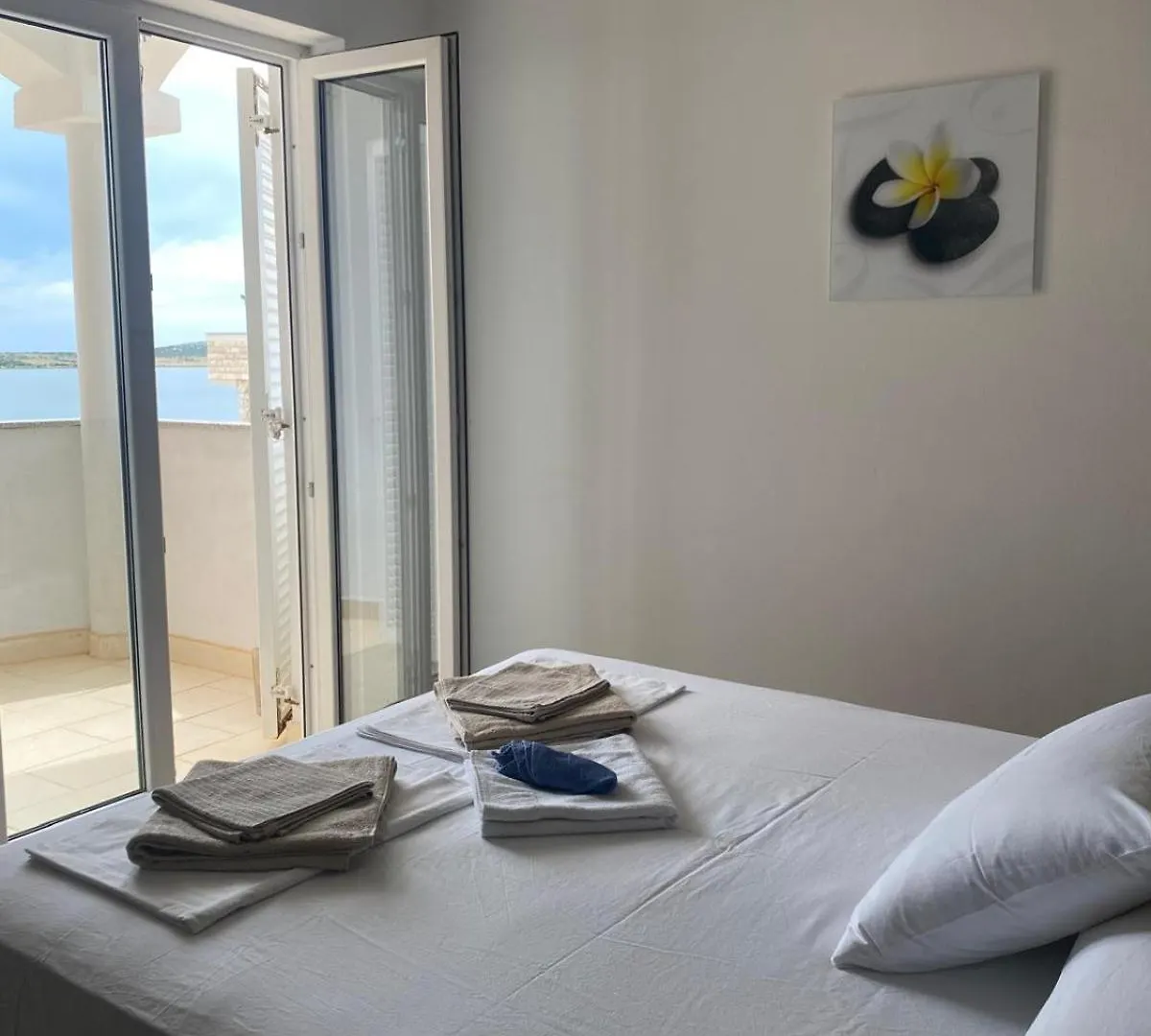 Apartments Matosevic-Pag Pag Town